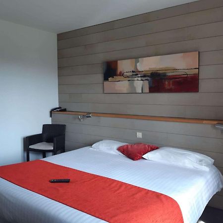 Brit Hotel Du Golf Le Lodge Salies-de-Bearn Exterior photo