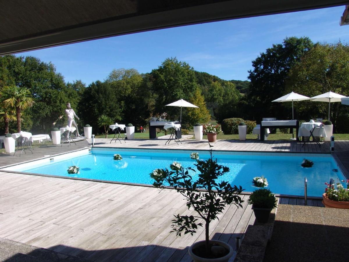 Brit Hotel Du Golf Le Lodge Salies-de-Bearn Exterior photo
