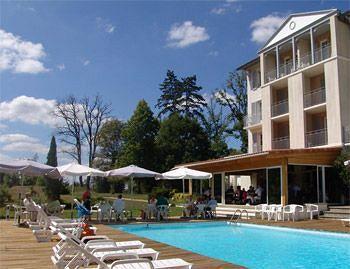 Brit Hotel Du Golf Le Lodge Salies-de-Bearn Exterior photo